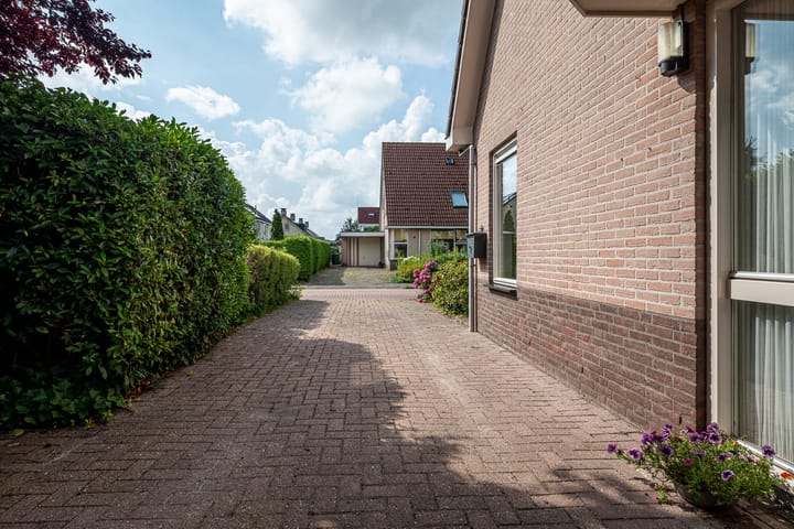 Twee-onder-één-kap te koop: Punter 19, Zuidhorn