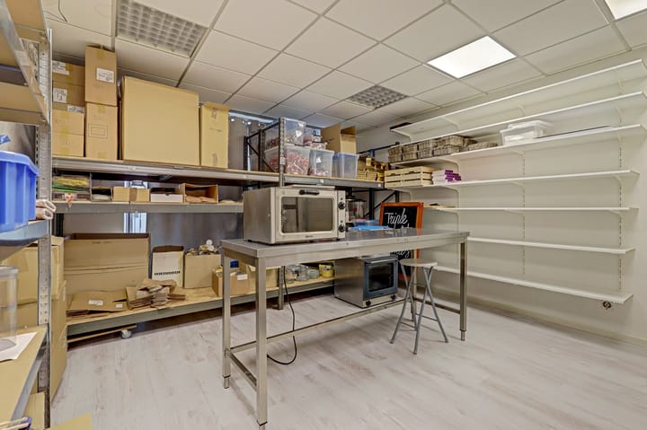Appartement te koop: Dorpsstraat 94, Renkum