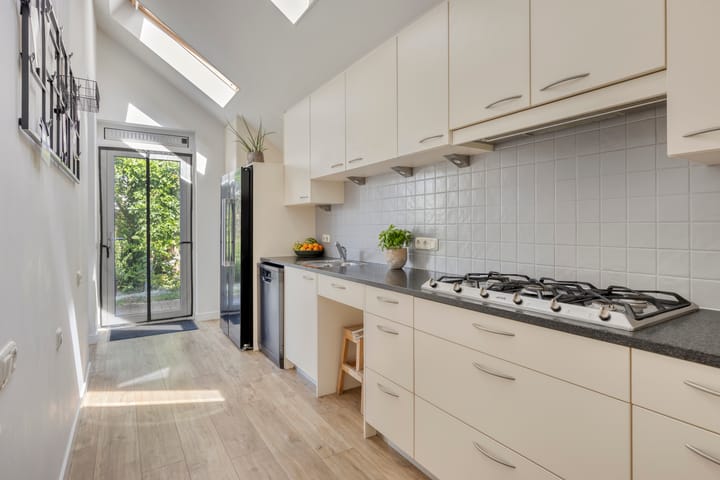 Hoekwoning te koop: Hulstbeemd 18, Valkenswaard