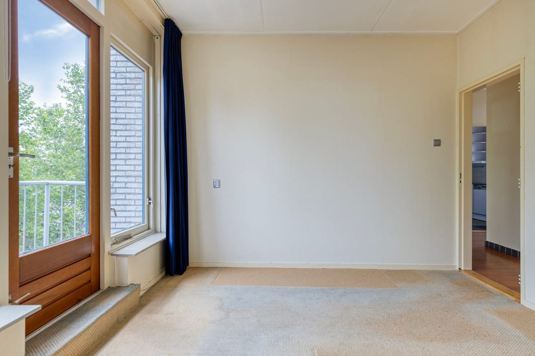 Photo 22 of Tolberterstraat 1-IV