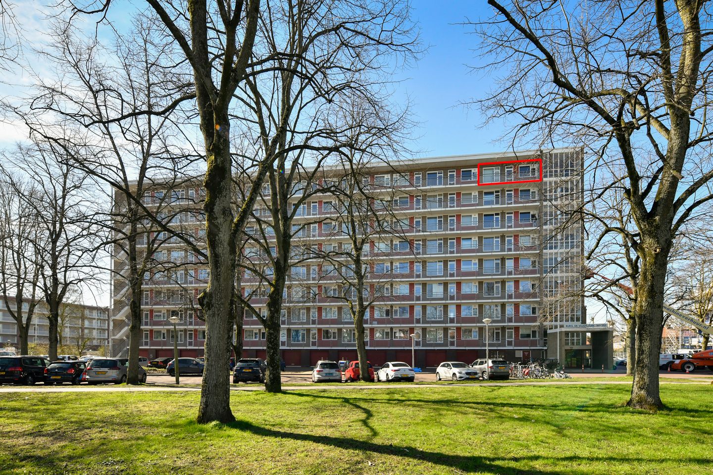 Photo 1 of Burgemeester De Vlugtlaan 345