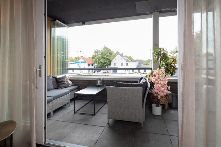 Photo 3 of Pastoor van Beugenstraat 76