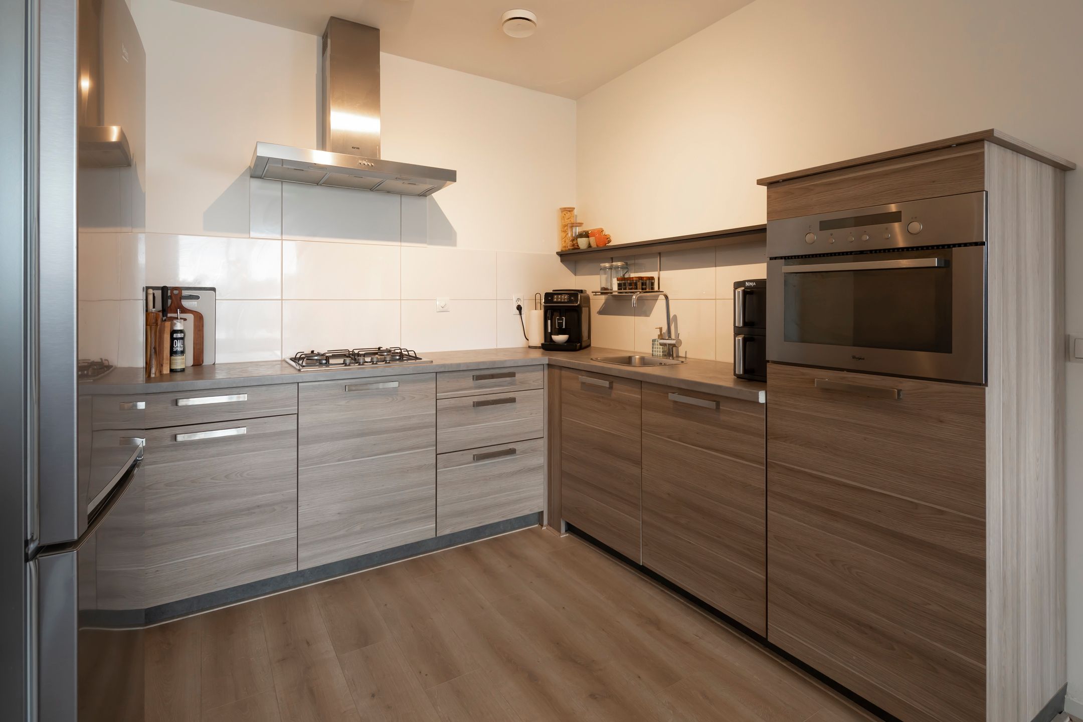 Photo 12 of Pastoor van Beugenstraat 76