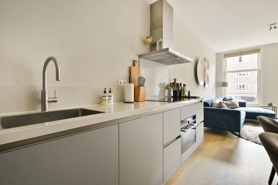 Photo 11 of Roelof Hartstraat 13-1