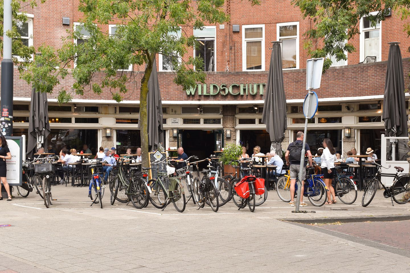 Photo 25 of Roelof Hartstraat 13-1