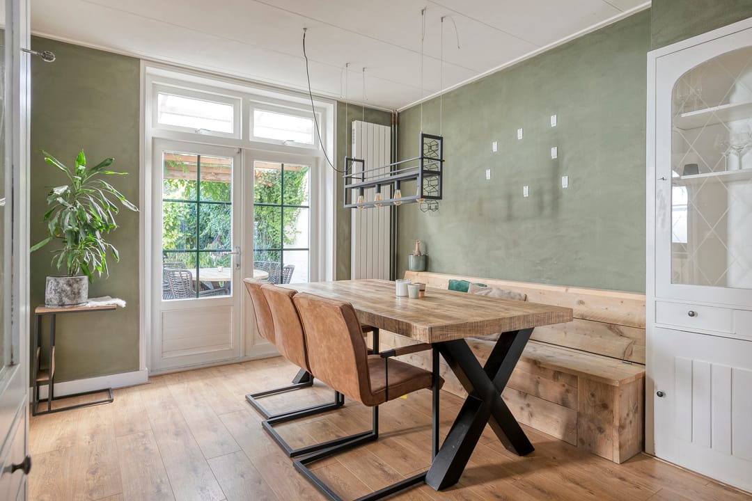 Photo 11 of Emmastraat 14