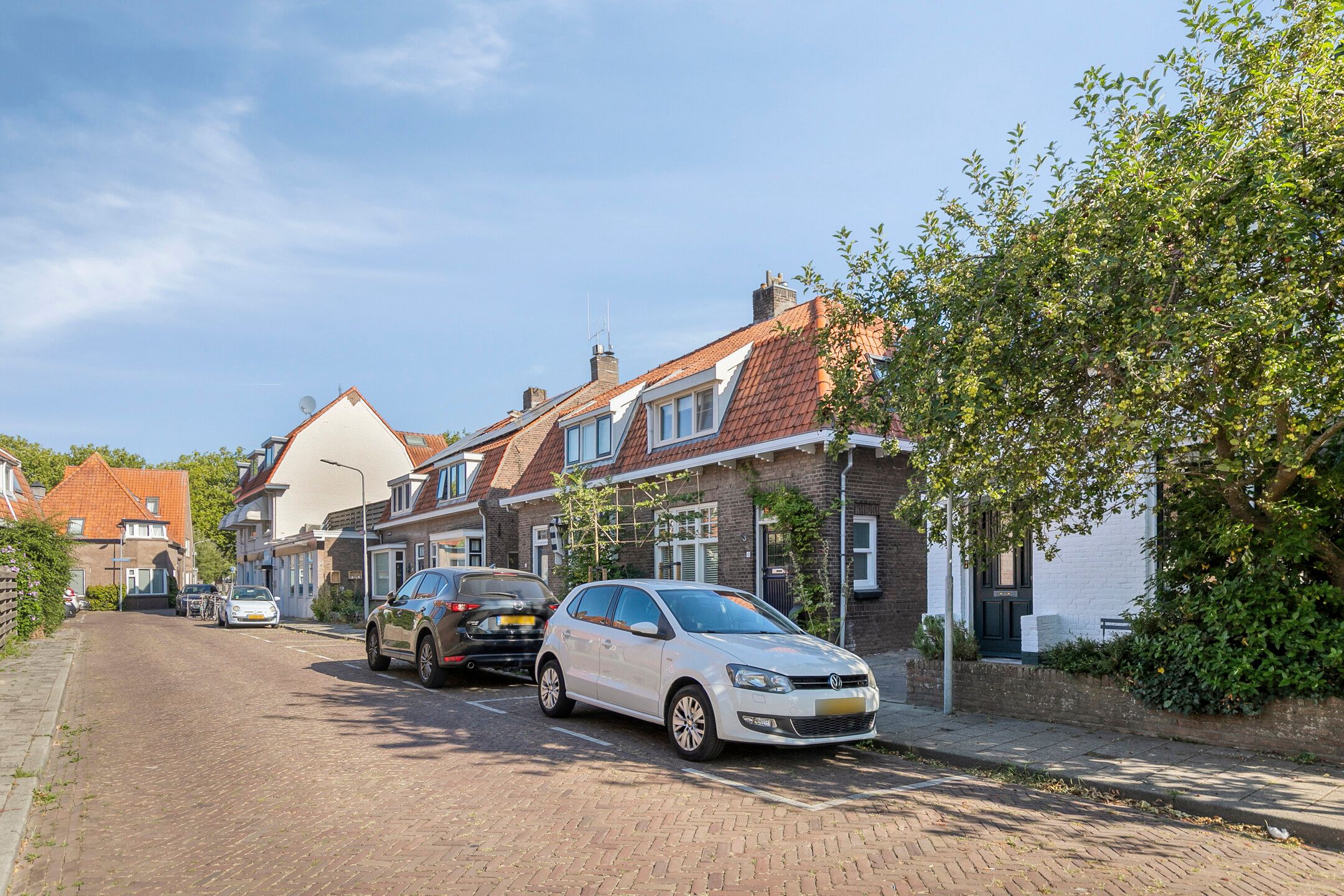 Photo 27 of Emmastraat 14