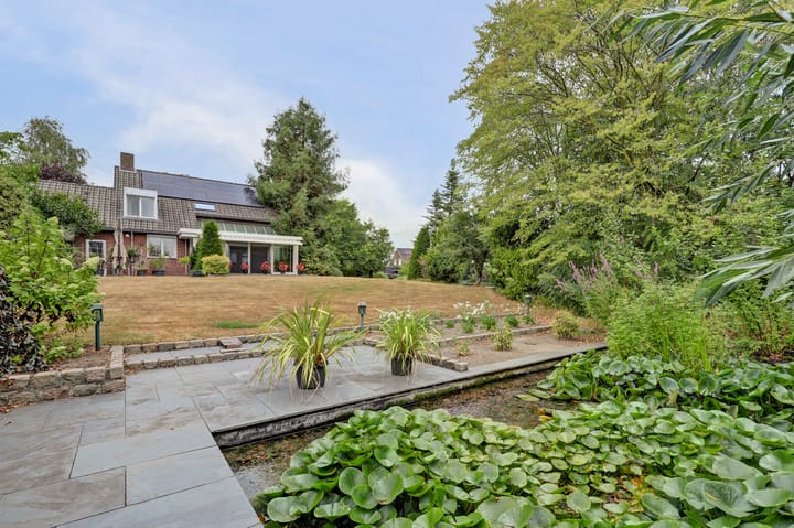 Photo 4 of Hoekerstraat 9-B