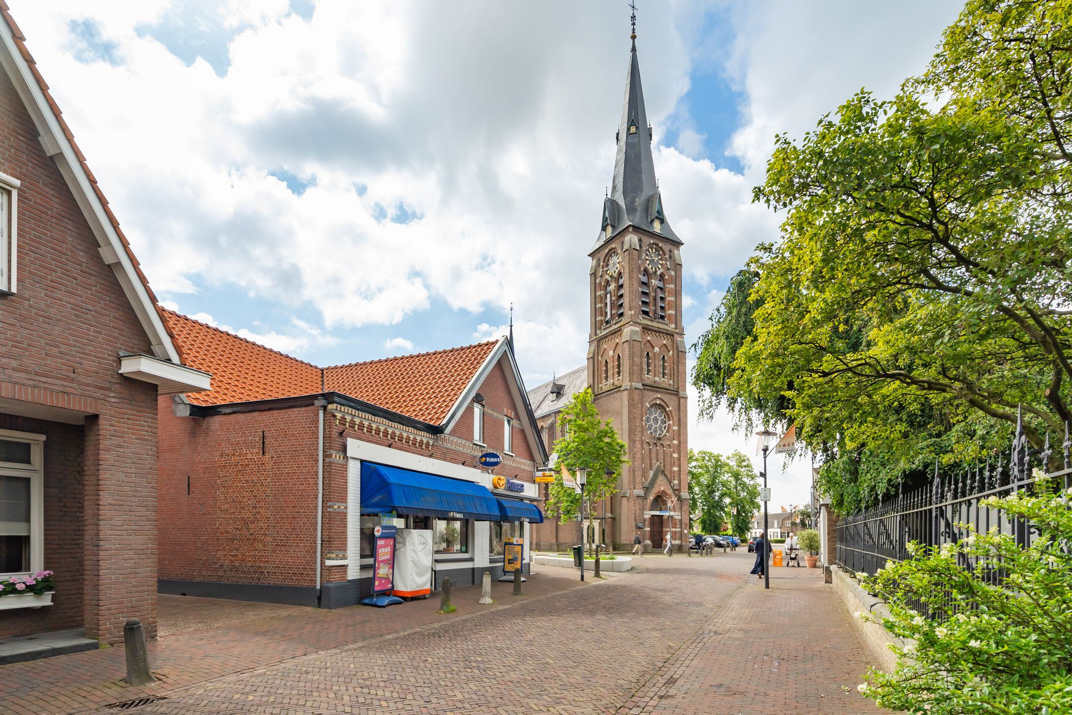 Foto 48 van Kerkstraat 2