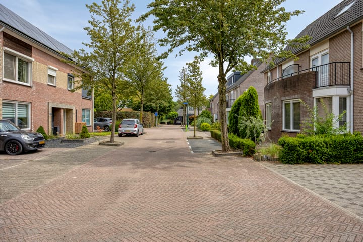 Tussenwoning te koop: Sering 16, Cuijk