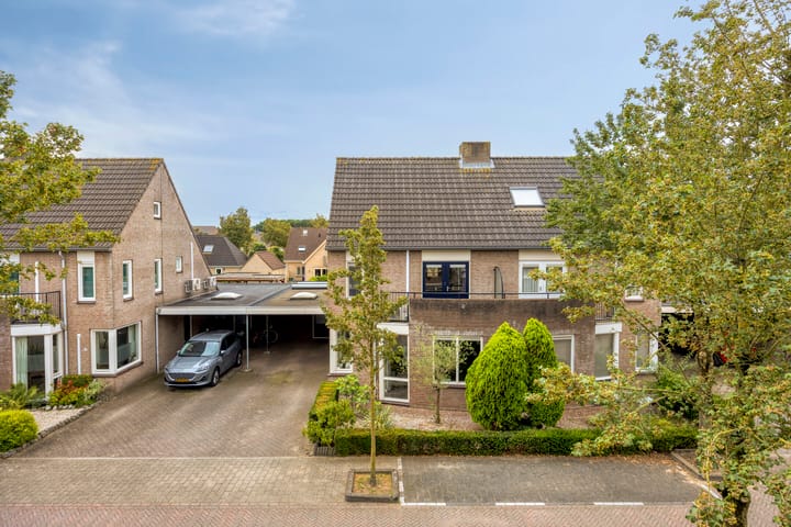 Tussenwoning te koop: Sering 16, Cuijk