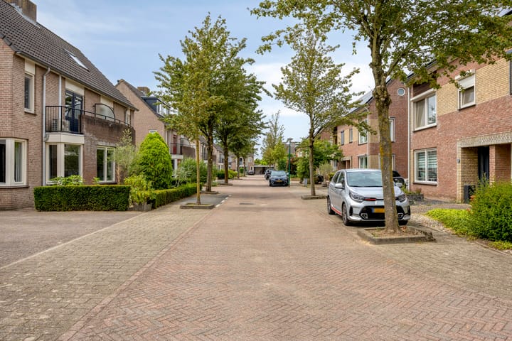 Tussenwoning te koop: Sering 16, Cuijk