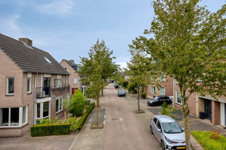Tussenwoning te koop: Sering 16, Cuijk