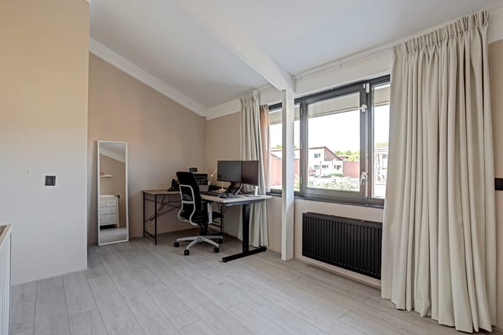 Tussenwoning te koop: Nieuwe Wetering 227, Hoogvliet Rotterdam