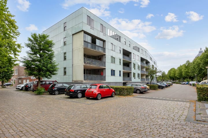 Appartement te koop: Wilhelminakade 46, Groningen