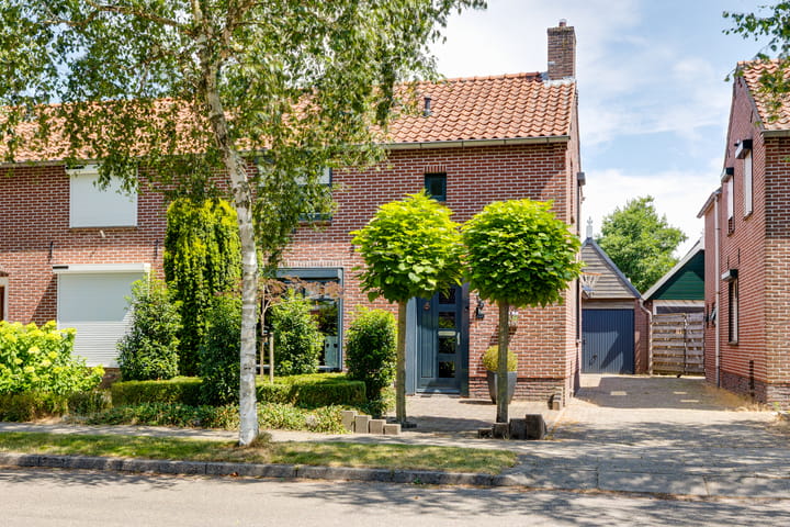 Twee-onder-één-kap te koop: van Heijdenstraat 36, Lichtenvoorde