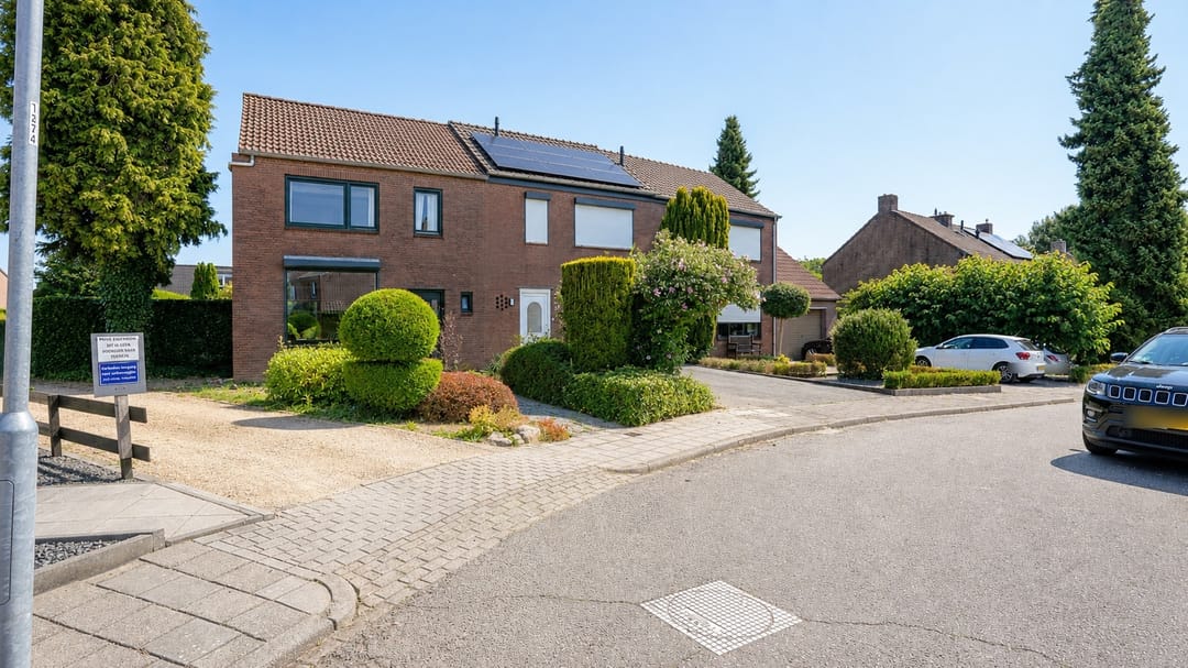 Photo 37 of Johan Evertsenstraat 25
