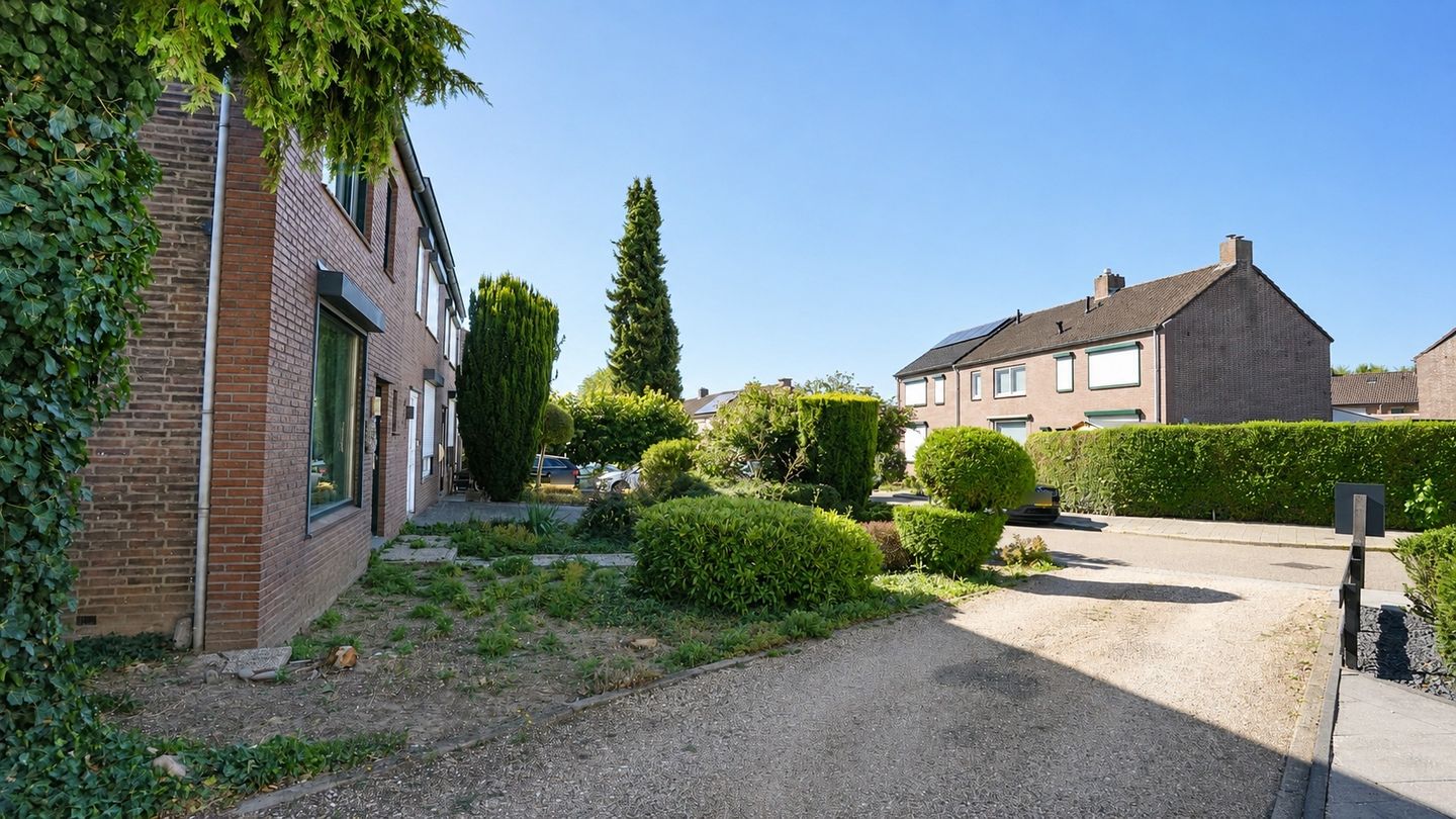 Photo 34 of Johan Evertsenstraat 25