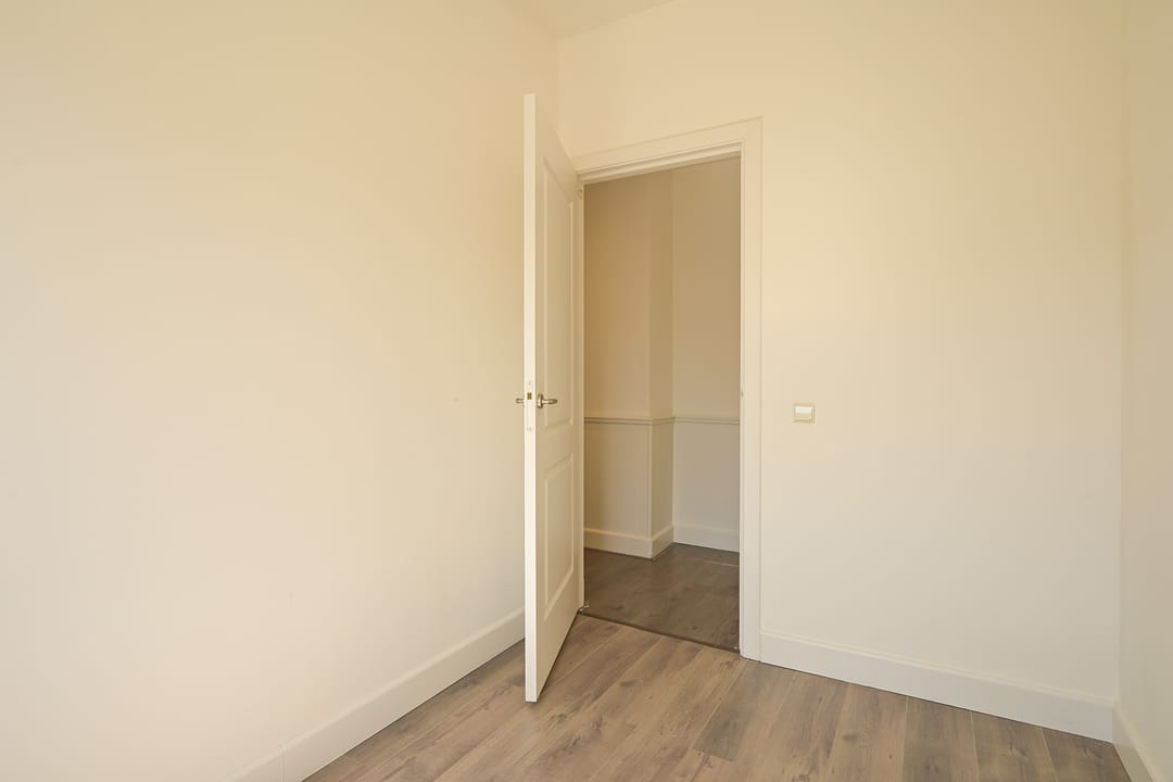 Photo 22 of Lyonnetstraat 80