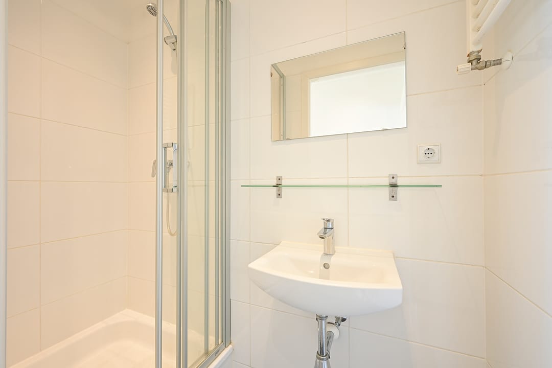 Photo 23 of Lyonnetstraat 80