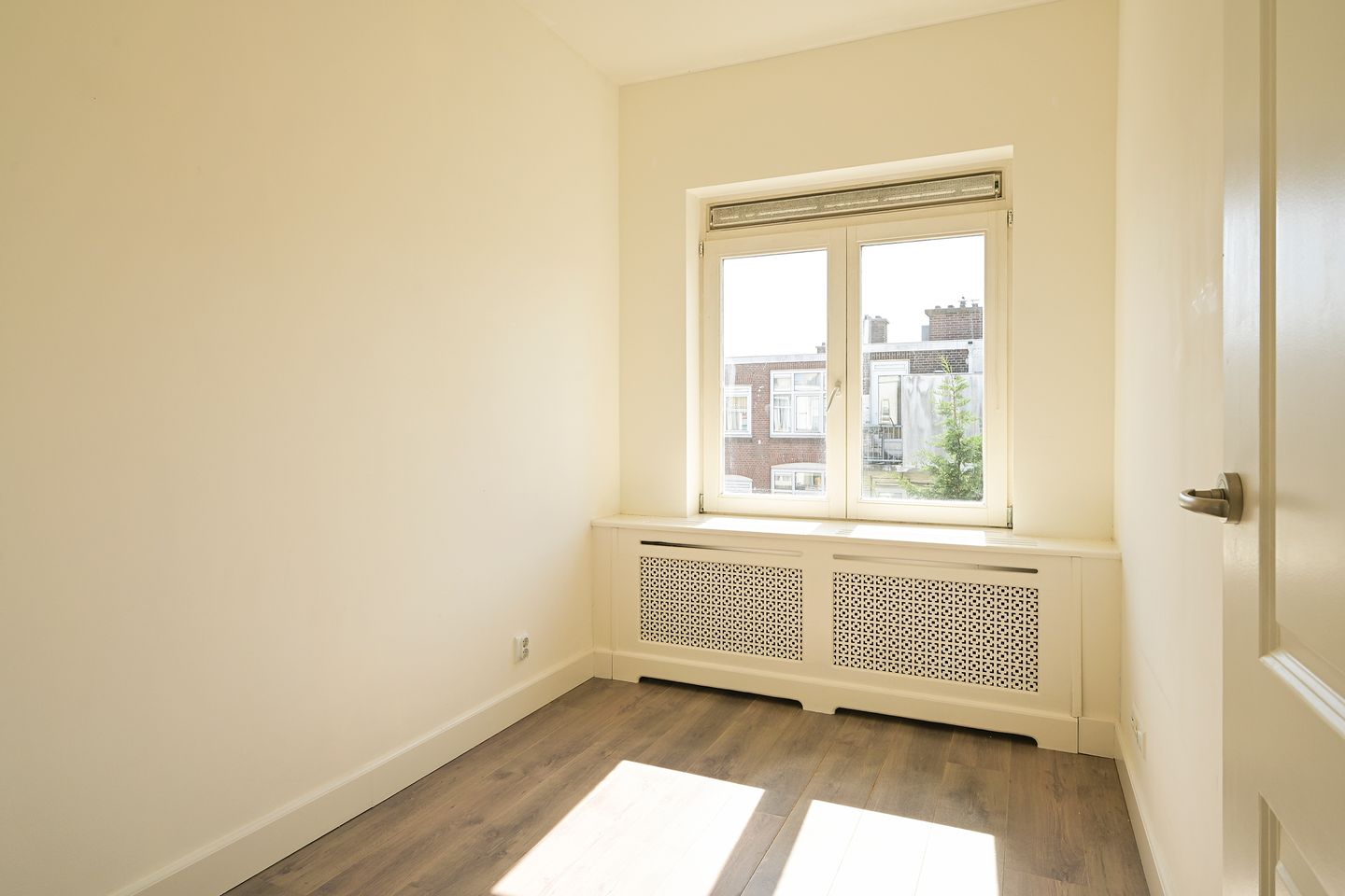 Photo 20 of Lyonnetstraat 80