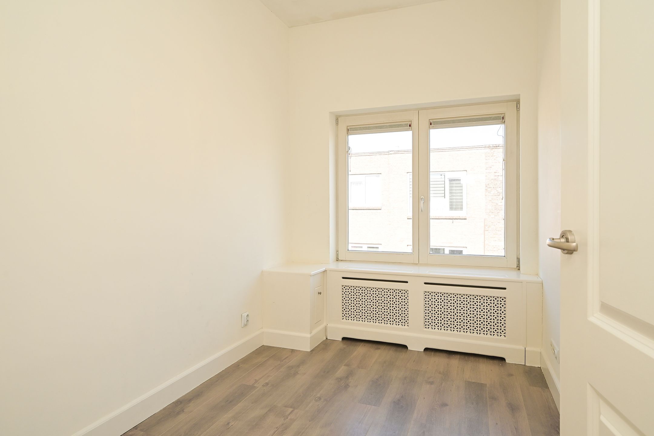 Photo 12 of Lyonnetstraat 80