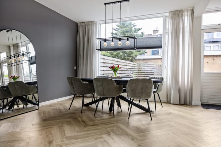 Tussenwoning te koop: Moezelstraat 56, Assen