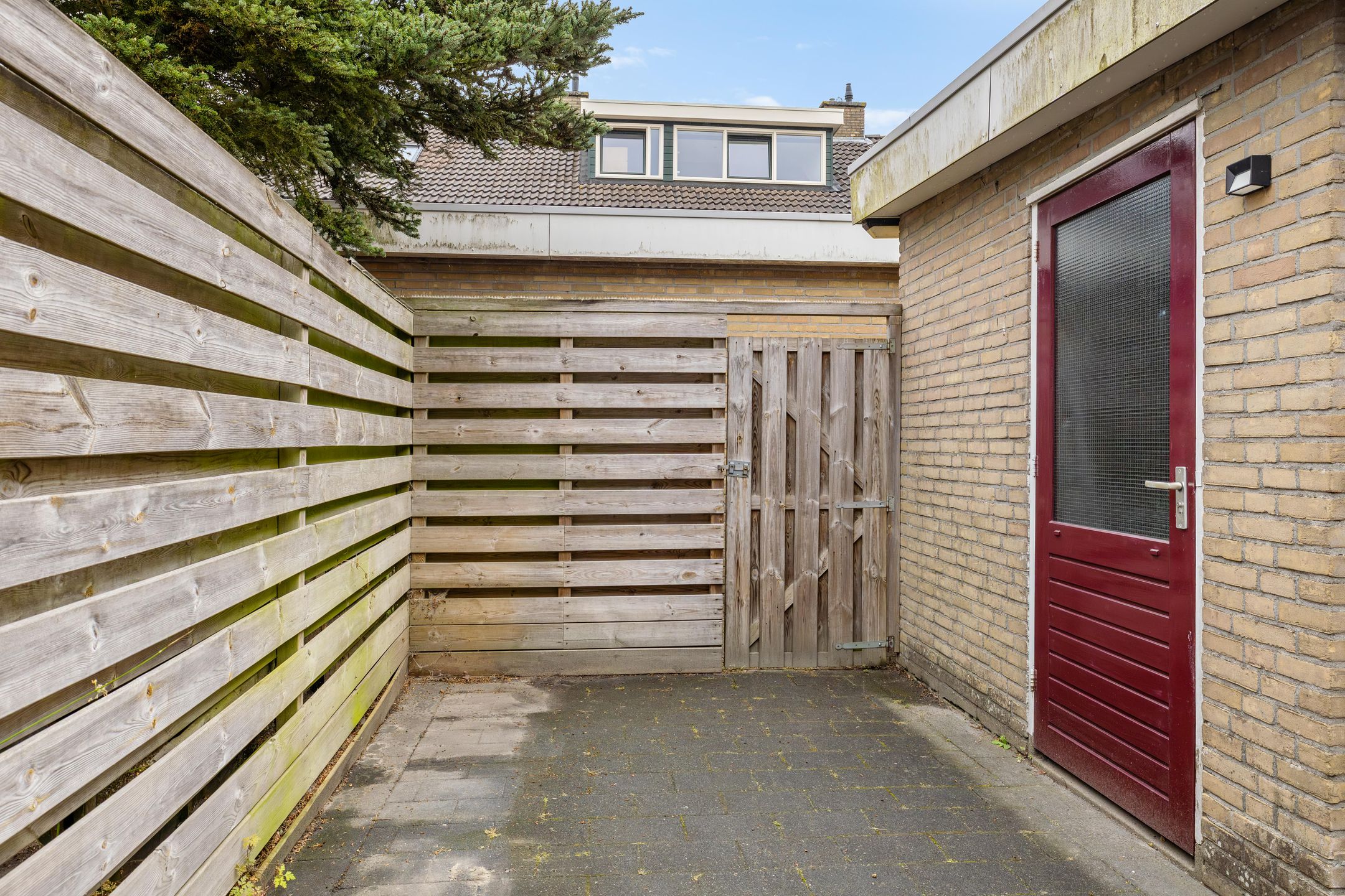 Foto 42 van Moezelstraat 56