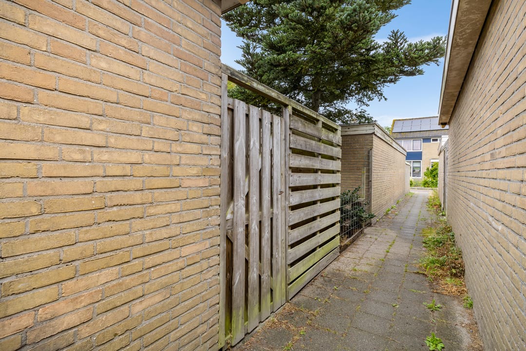 Foto 43 van Moezelstraat 56