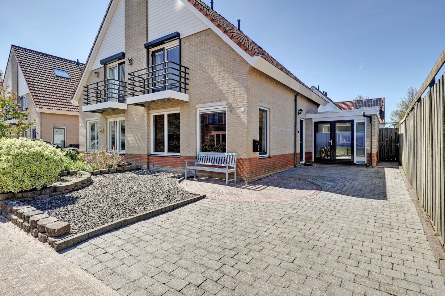 Photo 50 of Pijlkruid 23