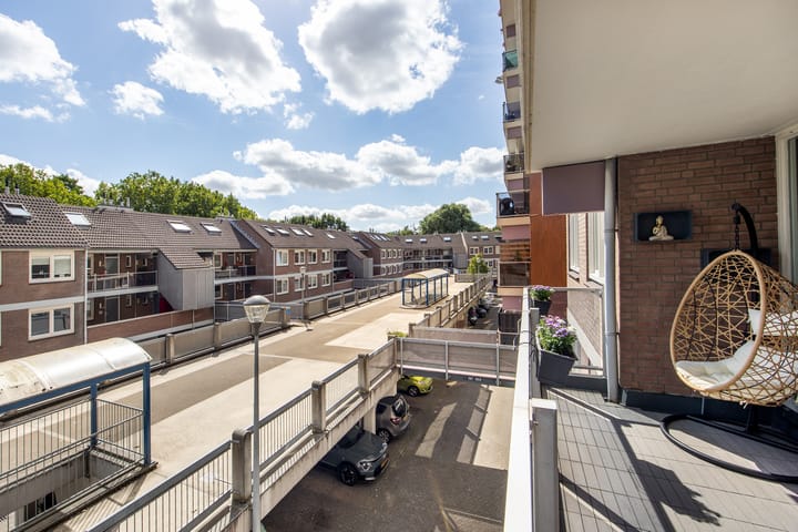 Appartement te koop: Prattenburg 213, Haarlem