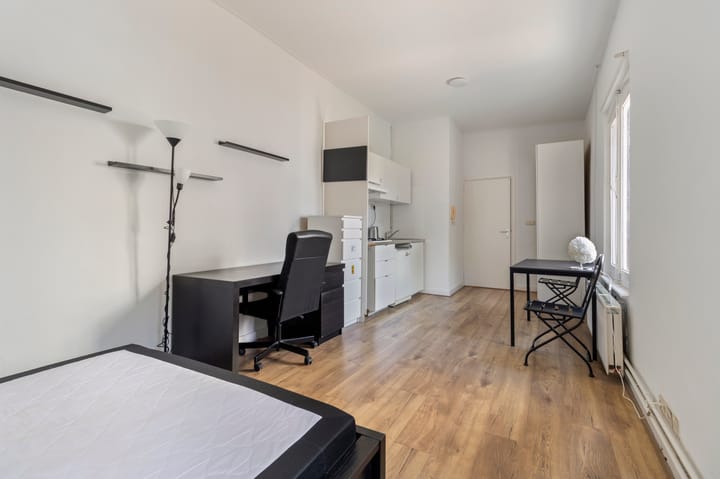 Studio te koop: Koningin Emmaplein 12B03, Maastricht