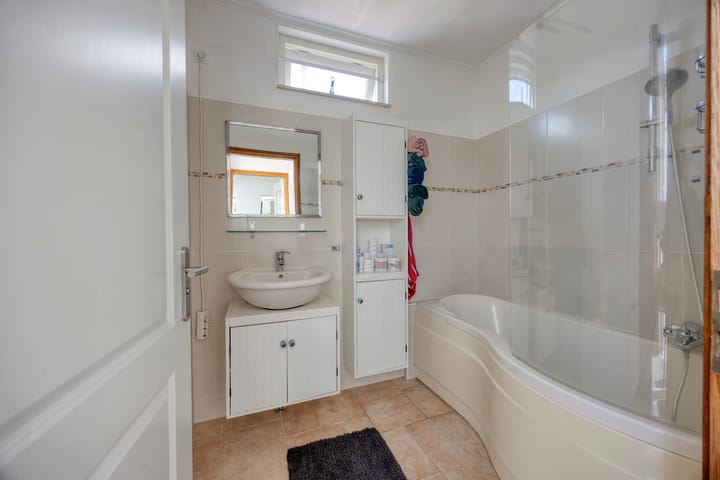 Tussenwoning te koop: Ruyghweg 115, Den Helder