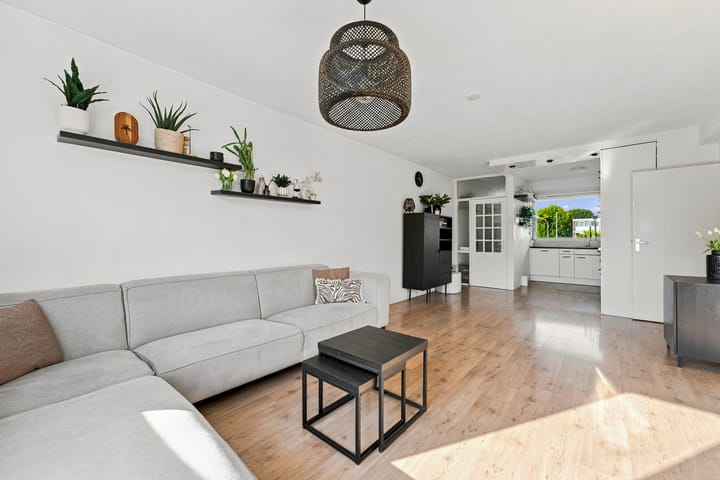 Appartement te koop: Wilgenplaslaan 344, Rotterdam