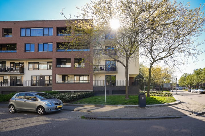 Photo 4 of Schoolstraat 107