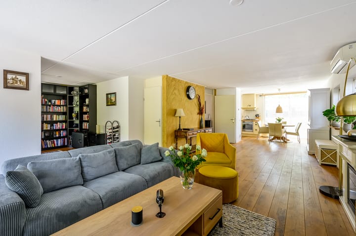 Twee-onder-één-kap te koop: Zondaghof 36, Almere