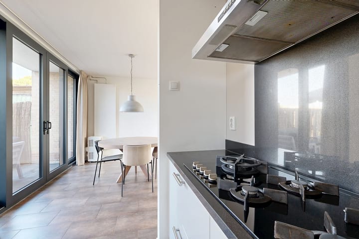 Tussenwoning te koop: Van Gaasbeekstraat 71, Klundert