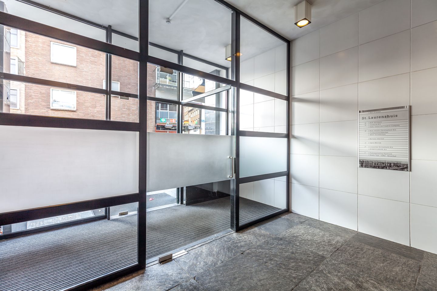 View photo 4 of Westewagenstraat 60