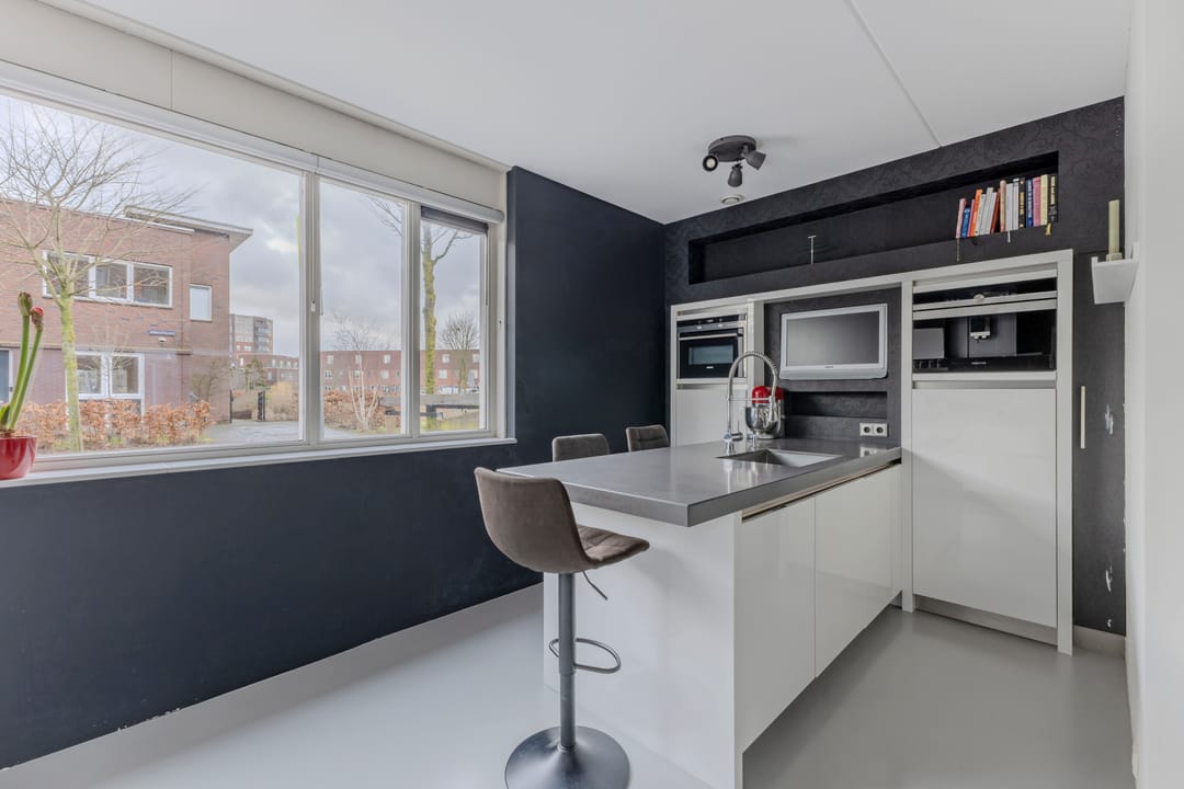 Photo 11 of Ambachtslaan 42