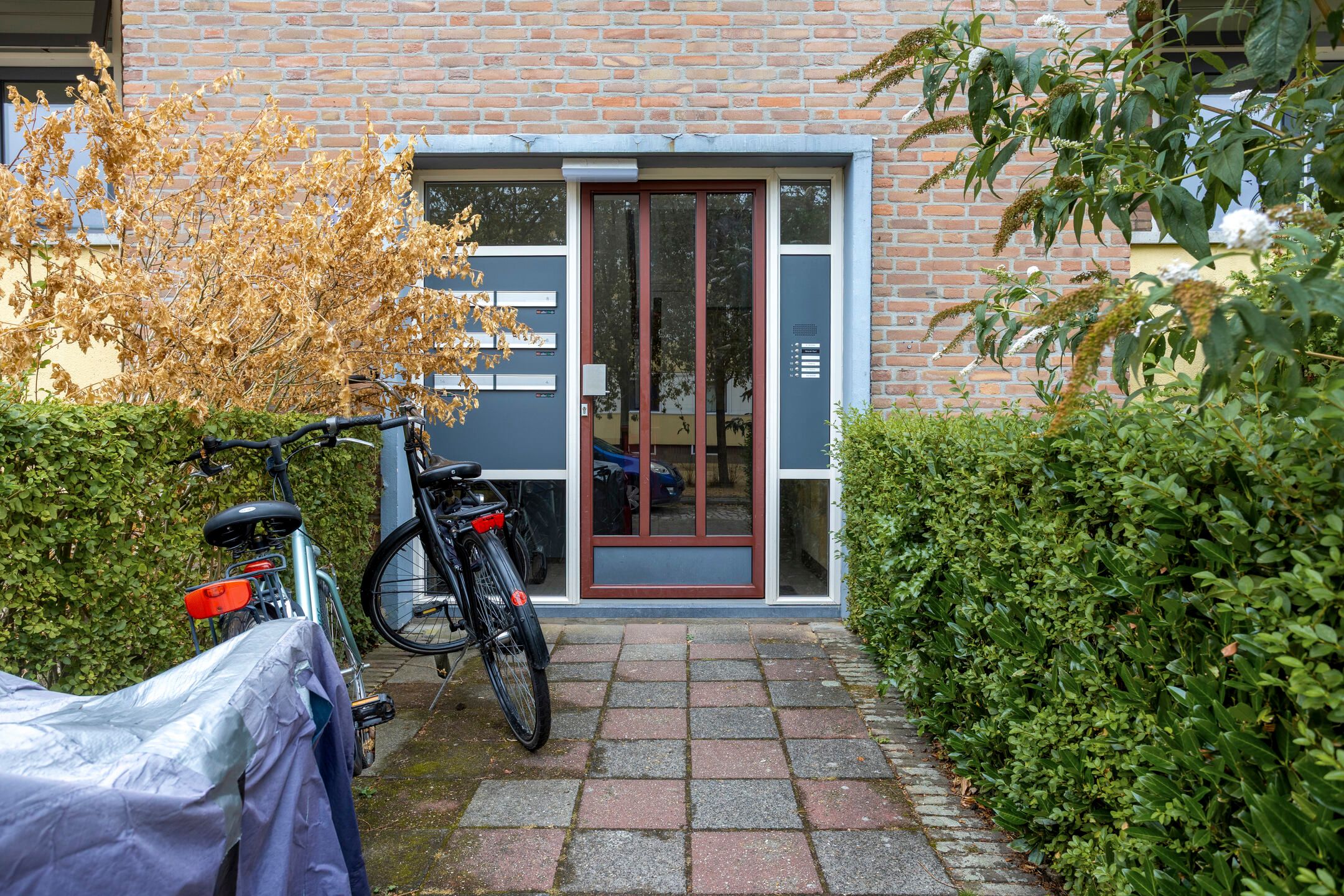 Photo 18 of Professor Hoogveldstraat 4