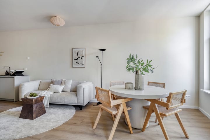 Appartement te koop: Oudedijk 157B01, Rotterdam