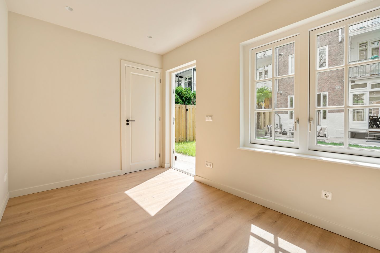 Foto 19 van Admiraal De Ruijterweg 254-E