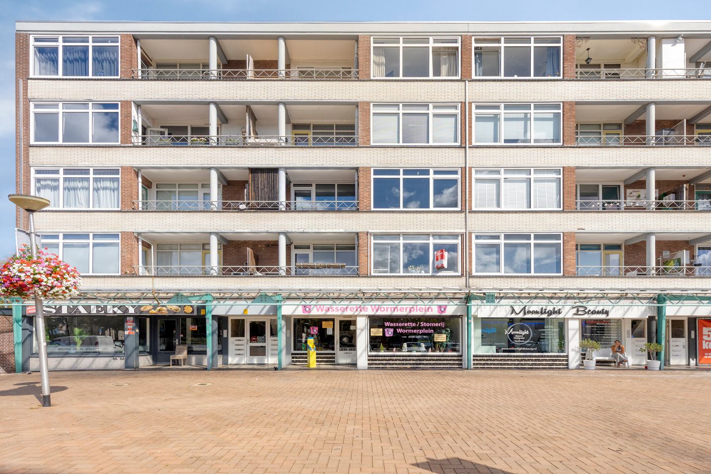 View photo 4 of Wormerplein 99