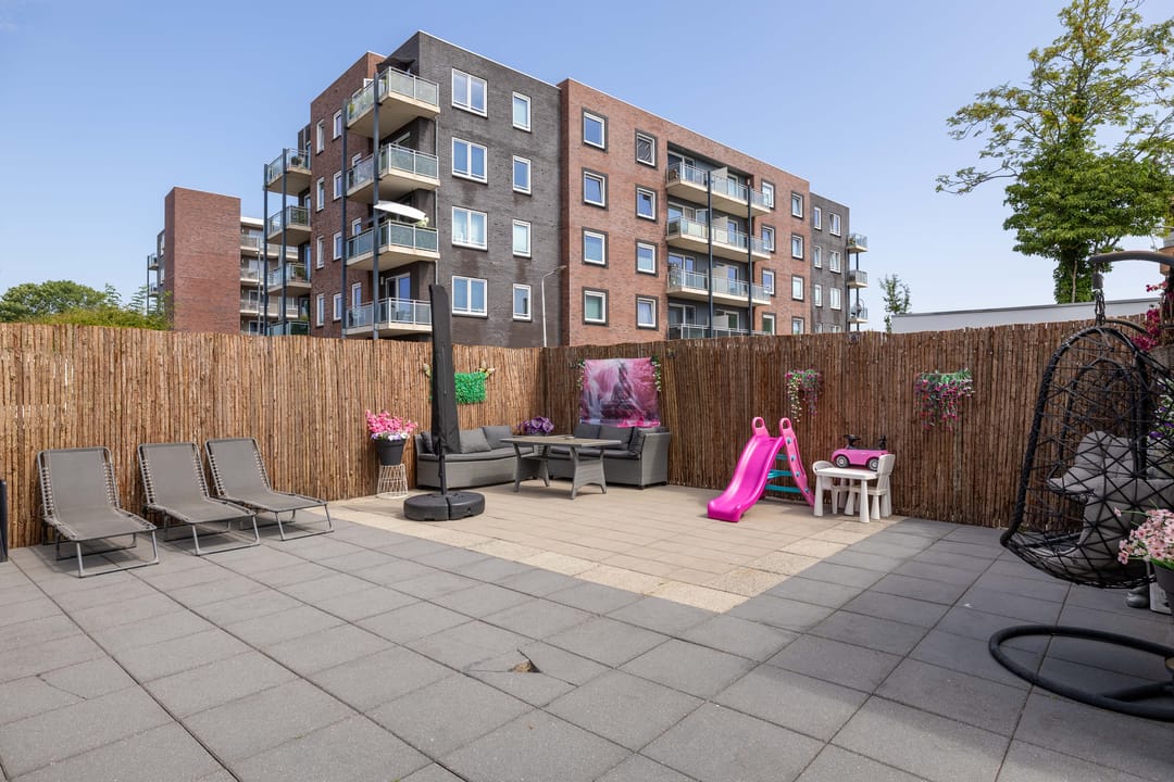 Photo 46 of Westhemstraat 1