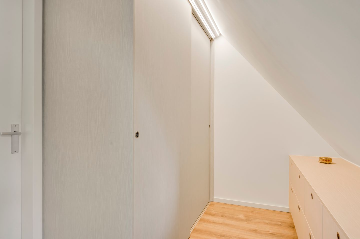 Photo 19 of Esdoornstraat 13