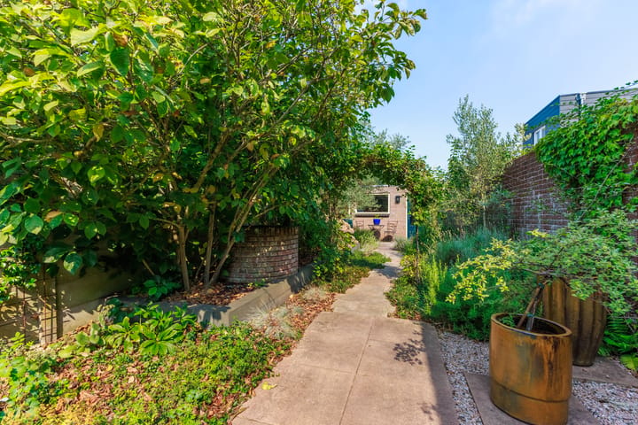 Hoekwoning te koop: Kerkstraat 18, Vught