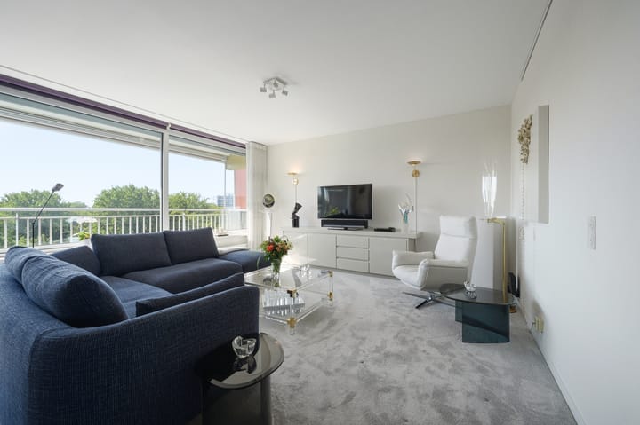 Appartement te koop: Aart van der Leeuwlaan 142, Delft