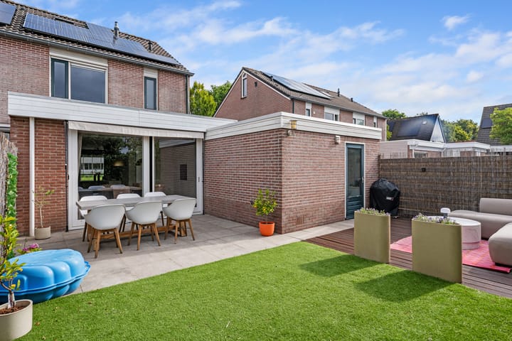 Tussenwoning te koop: Zwaardvegersstraat 52, Veendam