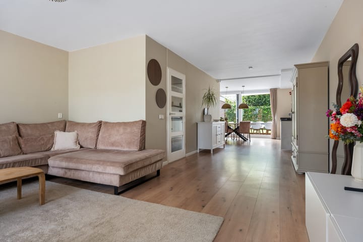 Tussenwoning te koop: Zwaardvegersstraat 52, Veendam
