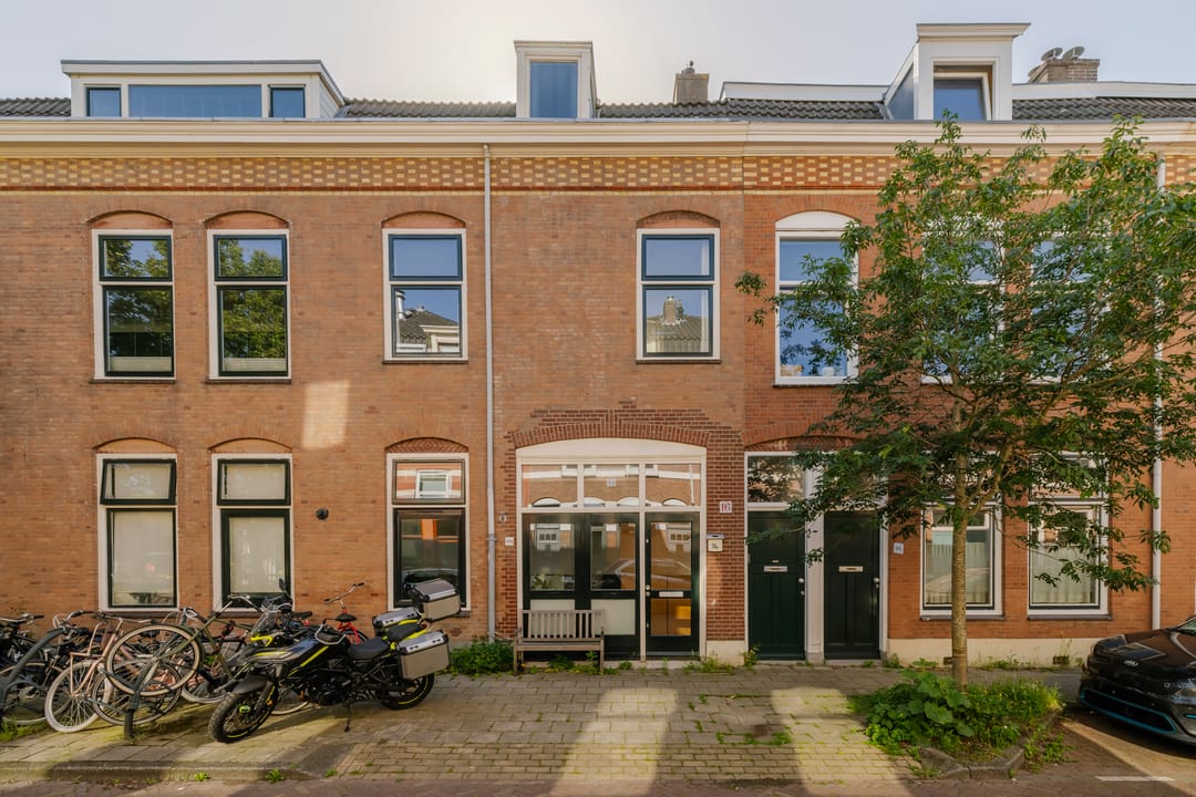 Photo 16 of Berckheydestraat 14-B